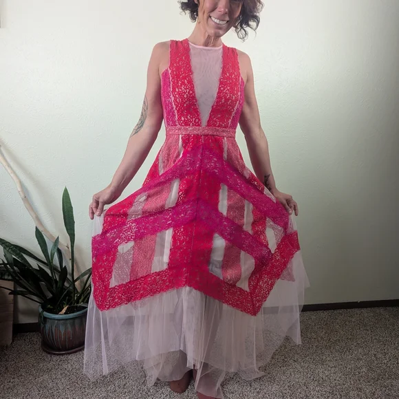 BCBGMaxAzria Pink Asymmetrical Lace Dress - Picture 3 of 4